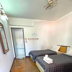 Budget Fan Room